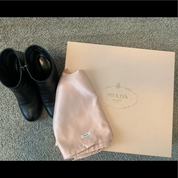 **SOLD** Prada Ankle Leather Boots - Picture 14 of 16